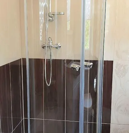 Studio In - Balaton 43130 زاماردي